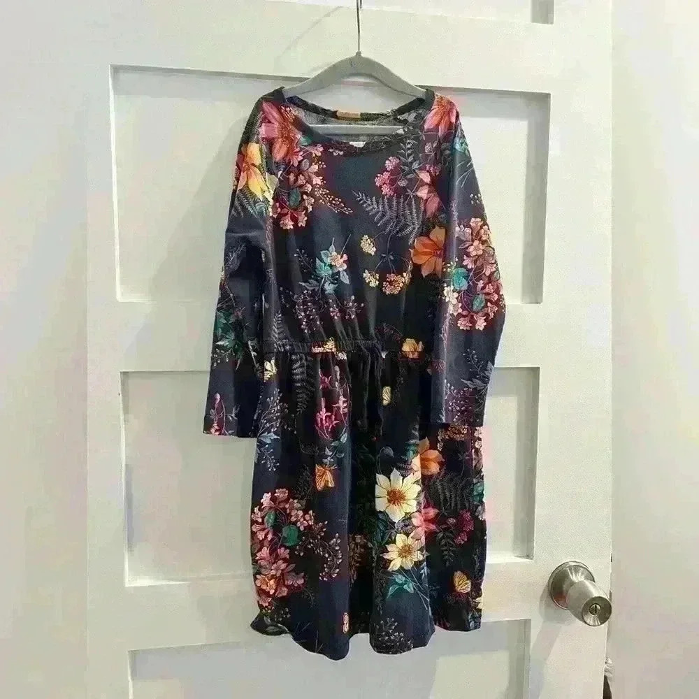 Gap Kids size M dress